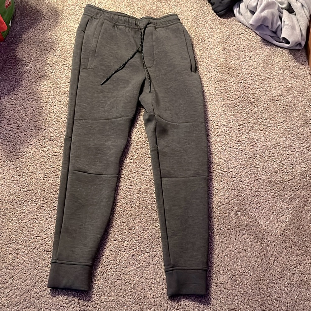 American eagle grey sweats kids large